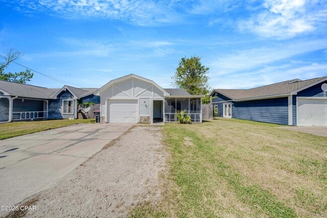 Building Photo - 7011 Lois St