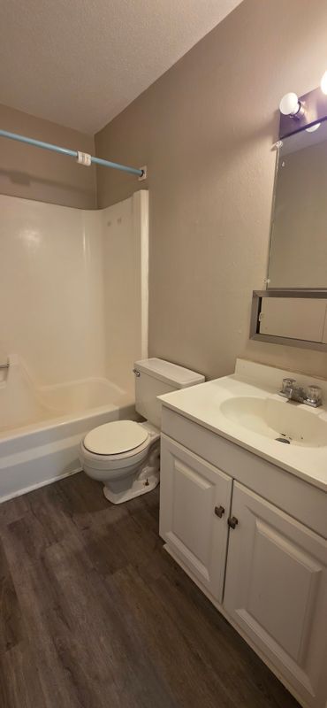 Photo - 650 Central Ave