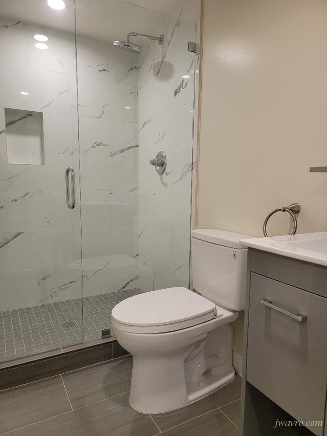 Photo - 164 Tiffany Ave Unit A