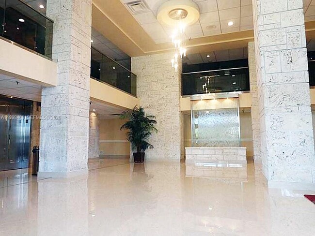 Photo - 290 174th St Unit 414