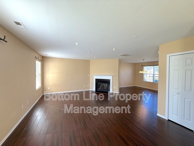 Photo - 8125 Rosberg Ln