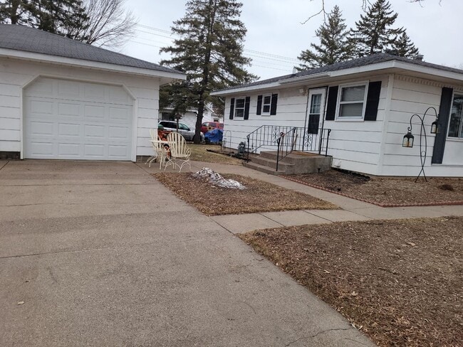 Photo - 808 Coleman St