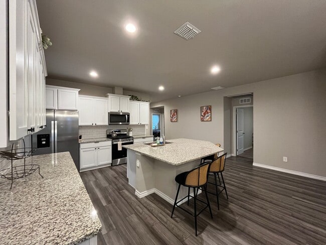 Photo - FOUR BEDROOM IN STARLIGHT ESTATES