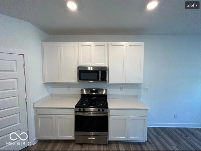 Photo - 7179 Governors Row