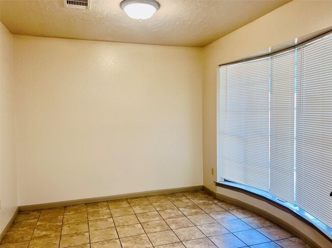 Photo - 11530 Herald Square Dr
