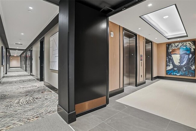 Photo - 275 1st Ave S Unidad 1008