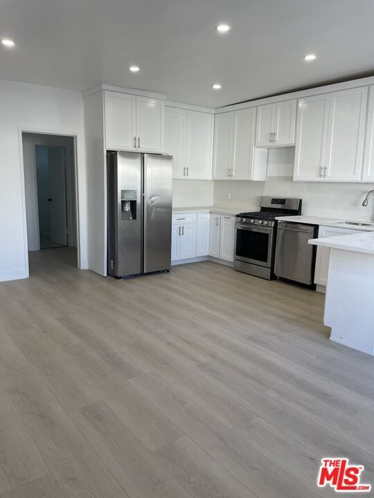 Building Photo - 5360 Kester Ave Unit 13 Rental