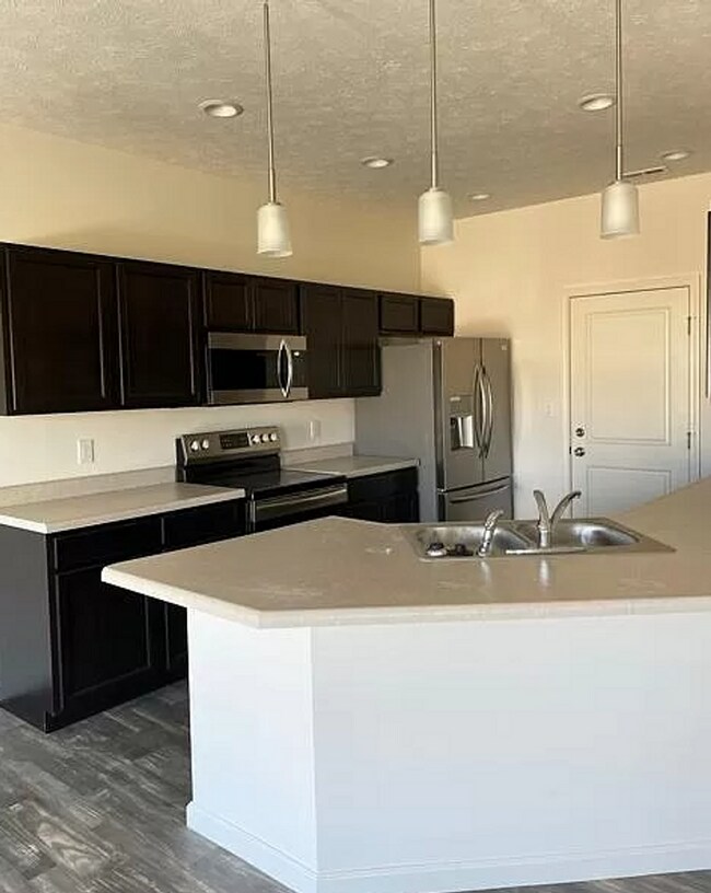 Photo - 3 Bedroom House W/ Den