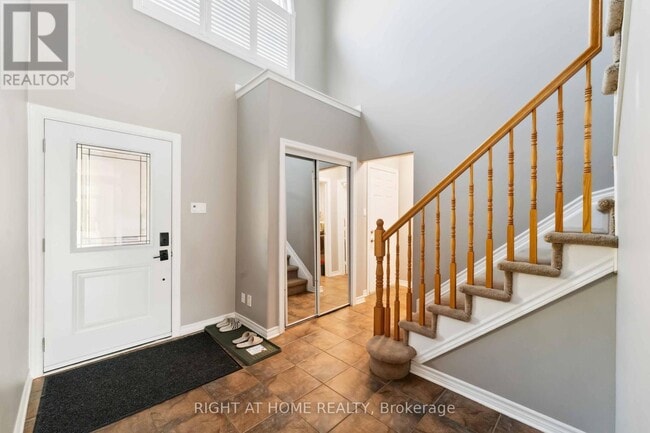 Photo - 115 Woliston Crescent