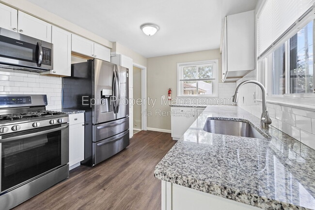 Photo - 1697 Winchester Ave