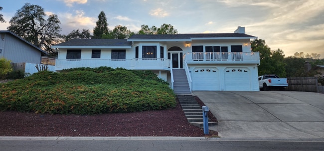 Building Photo - 3556 Mesa Verdes Dr Rental
