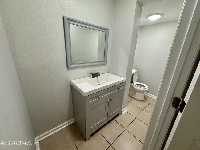 Photo - 1643 E 16th St