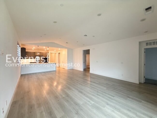 Photo - 4-Bed/3-Bath Home/Voucher Accepted/Available Now!