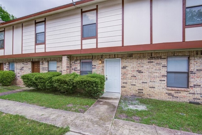 Photo - 3061 Olympia Dr