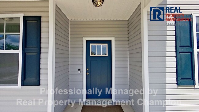 Photo - Beautiful 4 Bedroom home with Large Fenced...