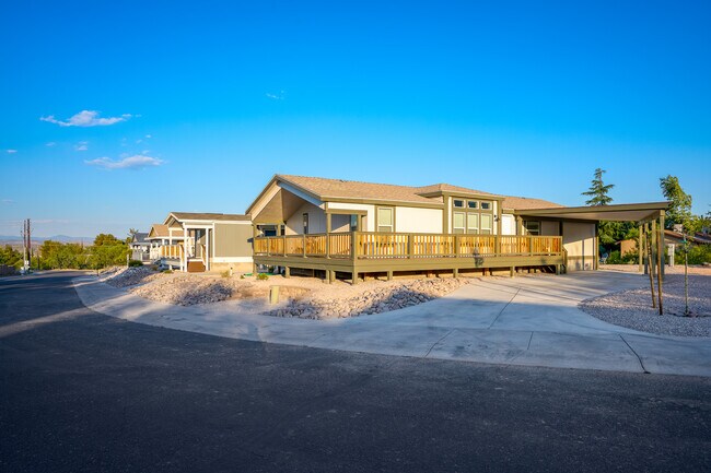 Photo - 407 Boulder Ln