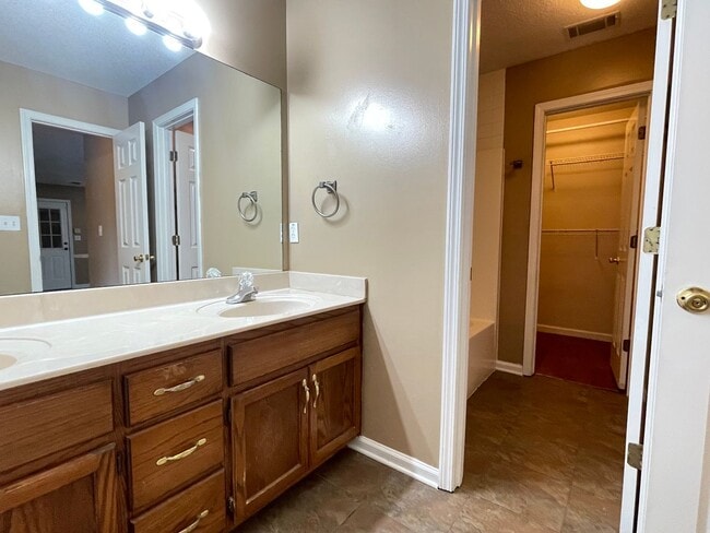 Photo - 4 bedrooms, Southaven