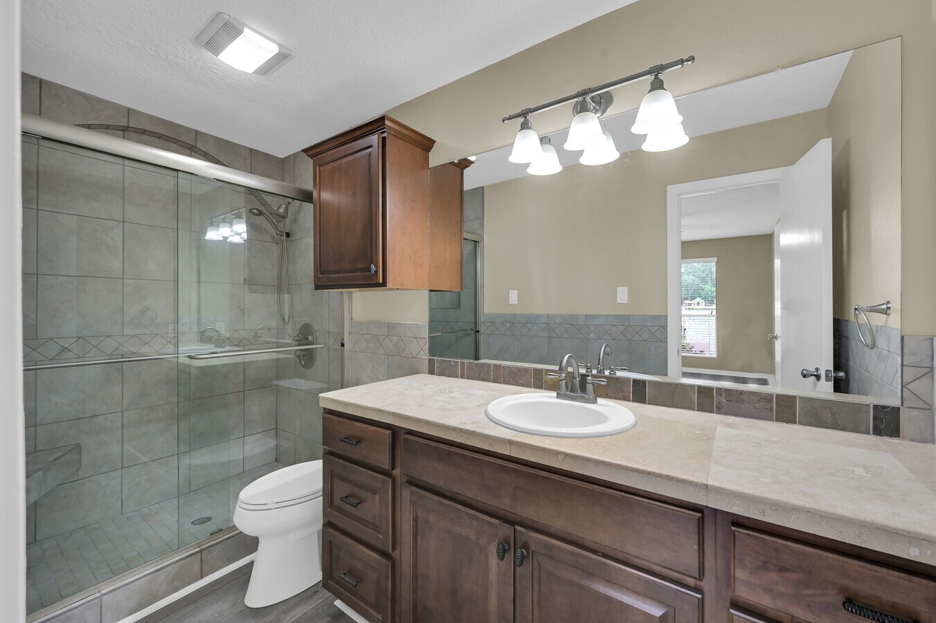 Photo - 801 River Rd Unidad 123F