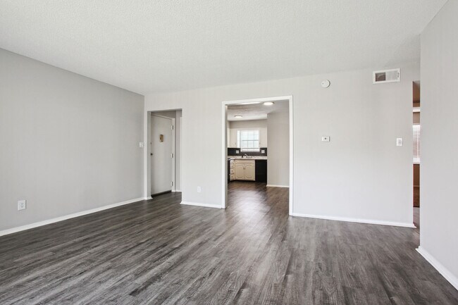 Clove Manor Apartments