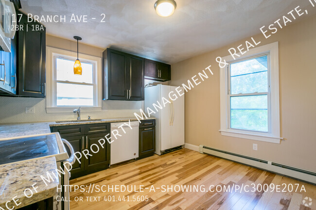 Building Photo - Spacious 2 BR Apt on Dead End Street with ... Unit 2