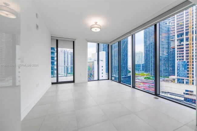 Photo - 1010 Brickell Ave Unit 2911