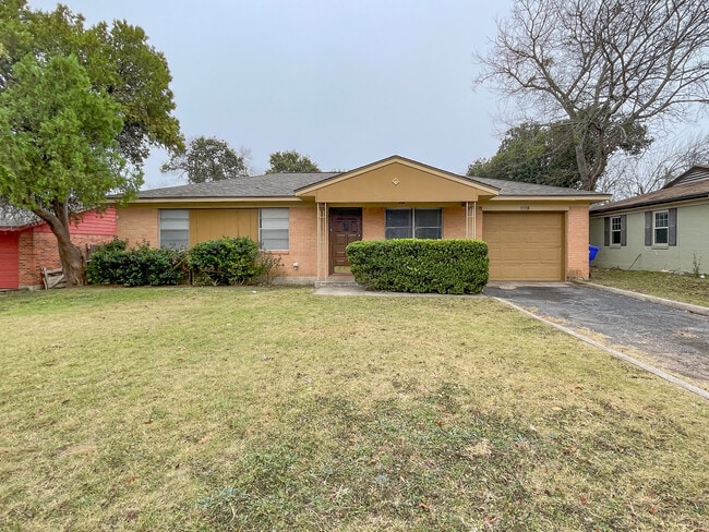 Photo - 1118 La Porte Dr