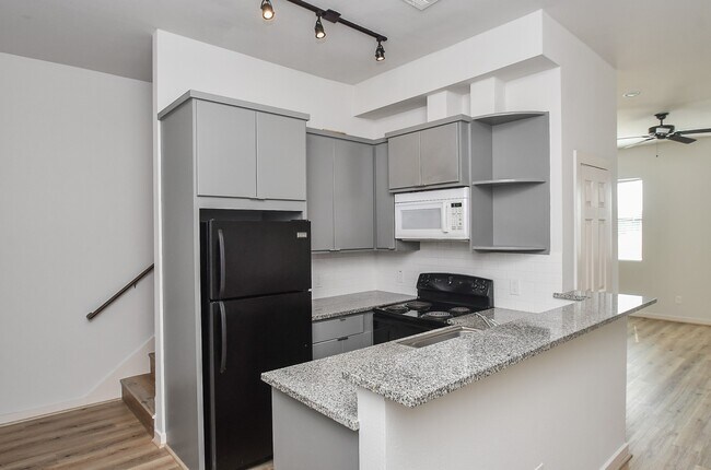 Photo - 4108 McKinney St