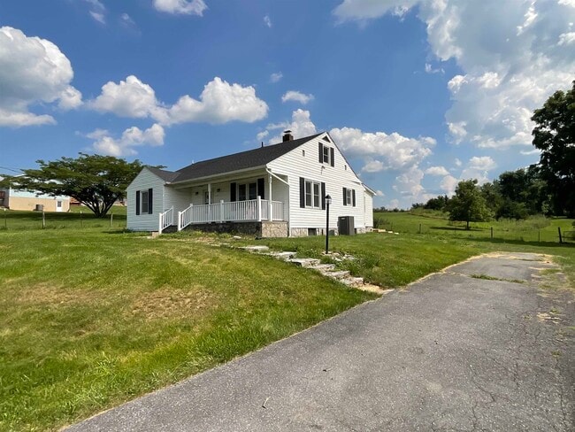 Photo - 1256 Arkton Rd House