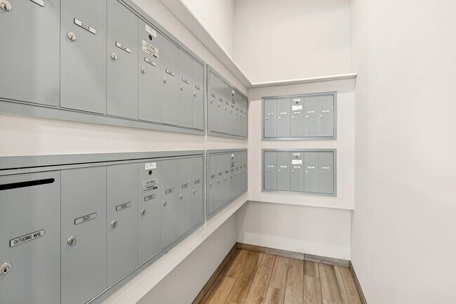 Photo - 6810 Polk St Unit 207