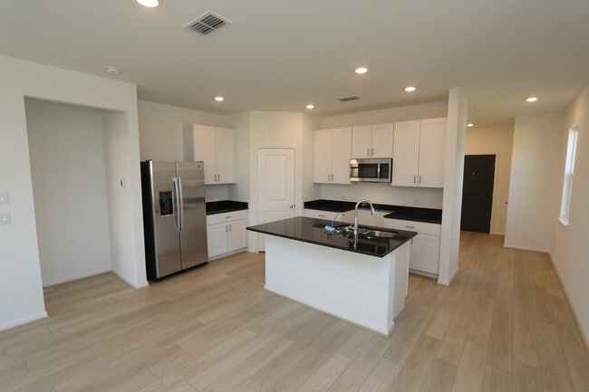 Photo - 2722 Forest Retreat Ln