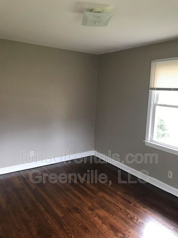 Photo - 105 Maple Dr Unit A