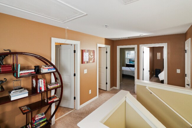 Photo - 4010 Lake Manor Way