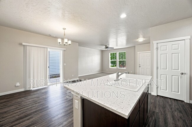 Photo - 10043 W Campville St