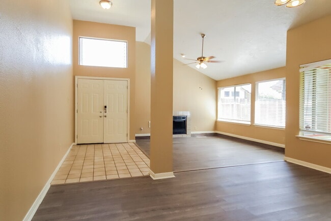 Photo - 7831 Poitiers Dr
