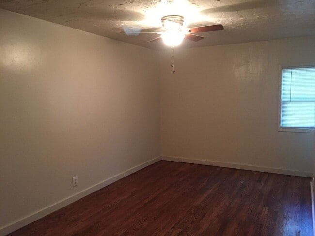 Photo - 1045 Warner St Unit Tropicana House