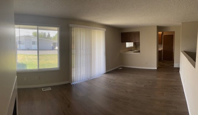 Building Photo - 1322 Unit 12105 Rental