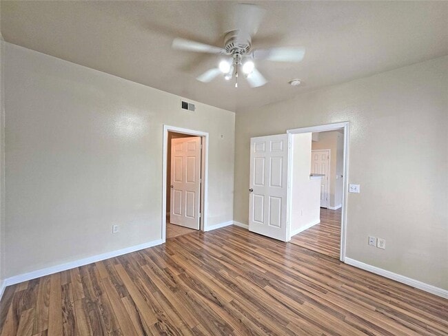 Photo - 2320 Gracy Farms Ln Unit 1123