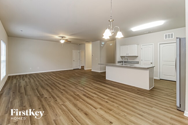 Photo - 1136 Scarlett Dr
