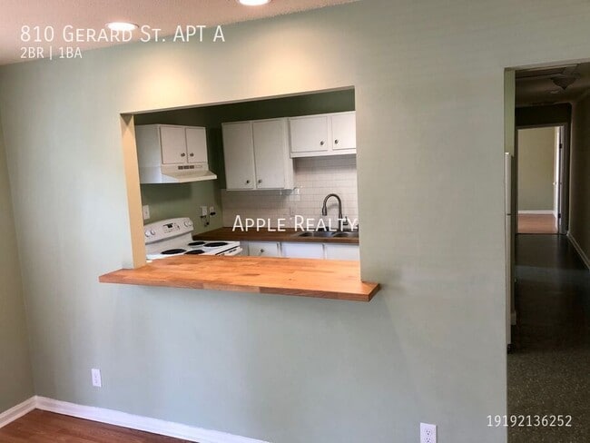 Photo - 810 Gerard St