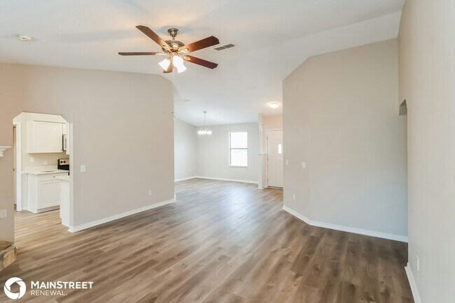 Photo - 2232 Botany St