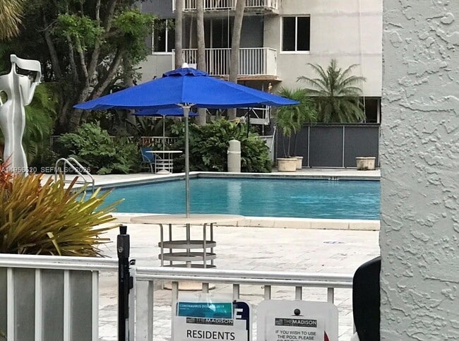 Building Photo - 800 N Miami Ave Unit 102