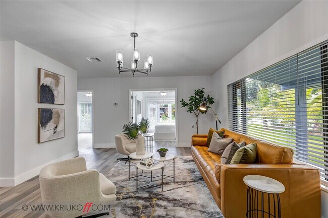 Photo - 1720 NE 9th Ave