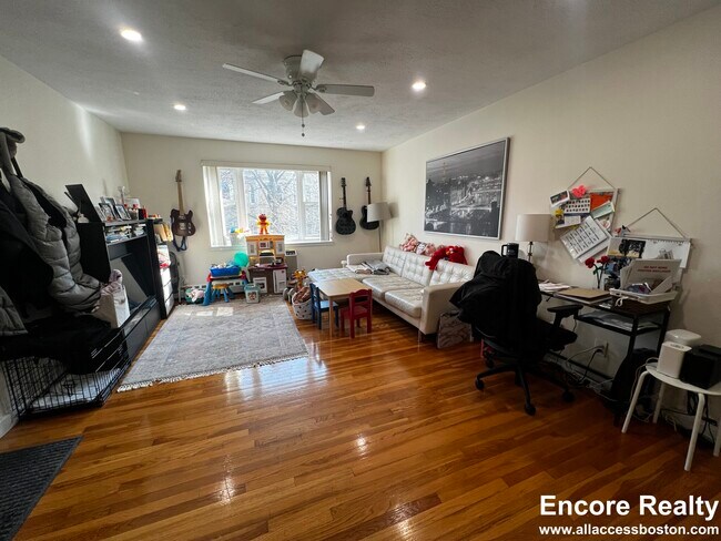 Photo - 52 Parkman St Unit 3A