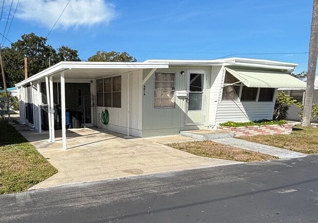 Building Photo - 2 bed Mobile Home in 55+ Community
