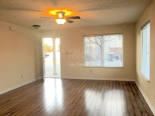 Photo - 736 Pine Lake Dr