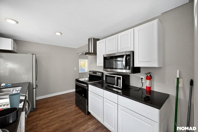 Photo - 4331 W 82nd Ave