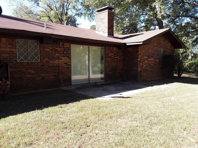 Rear - 206 W Charlotte Ave