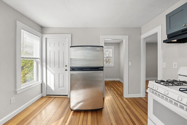 Photo - 40 Ripley Rd Unit 2