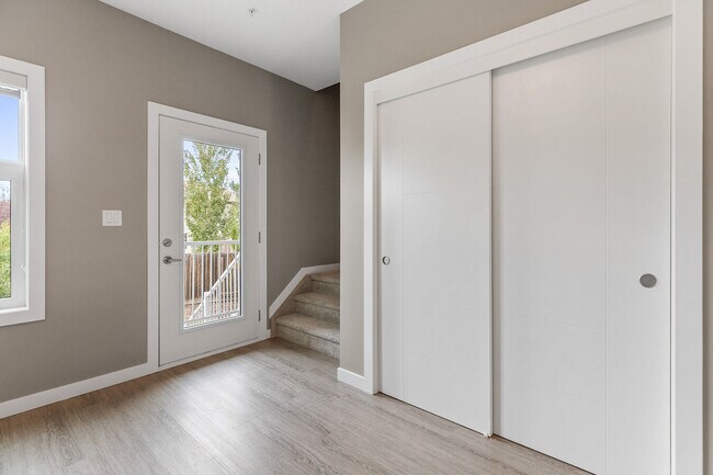 Photo - 1631 Hammond Cres NW Unité 28