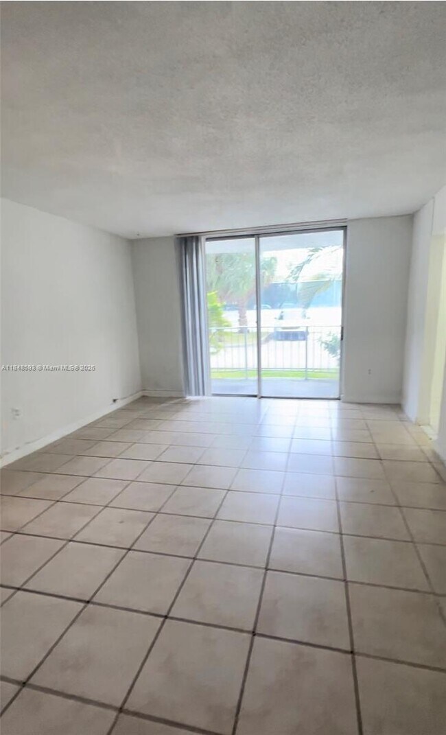 Building Photo - 498 NW 165th St Unit D-101 Rental
